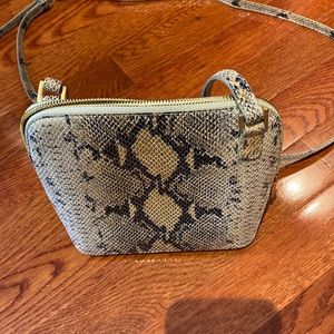 NWOT. Hobo crossbody  handbag.